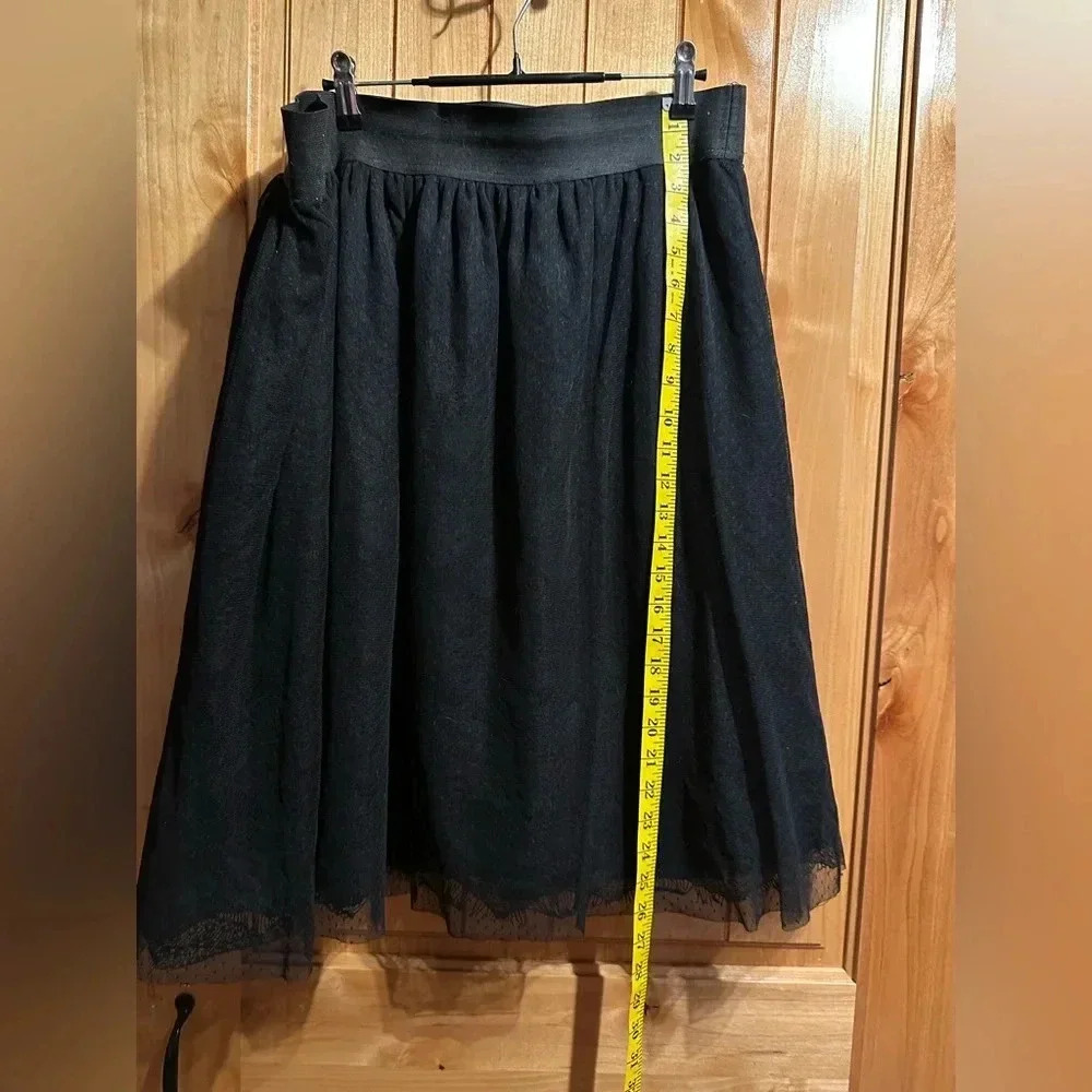 Black skirt